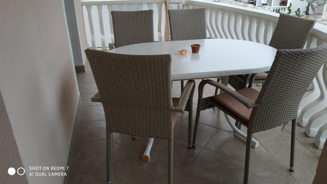 Apartmani Piskoric Vir Exterior foto