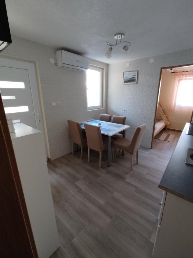 Apartmani Piskoric Vir Exterior foto